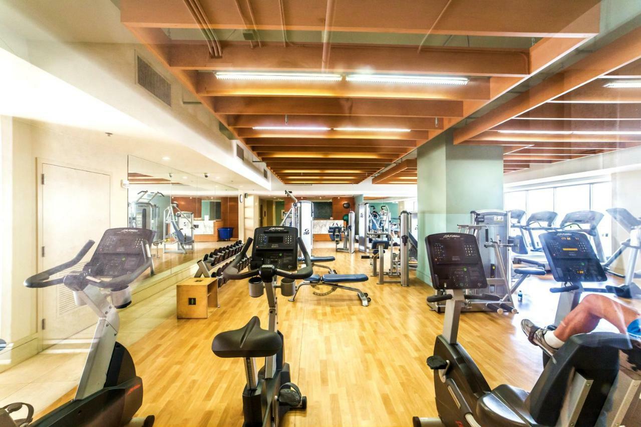 Studio At Ala Moana With Ocean Views Apartment Honolulu Bagian luar foto