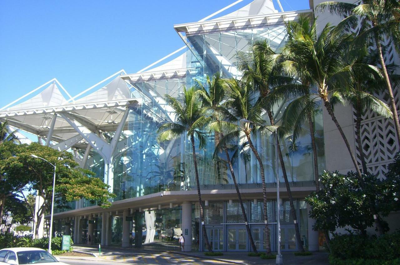 Studio At Ala Moana With Ocean Views Apartment Honolulu Bagian luar foto