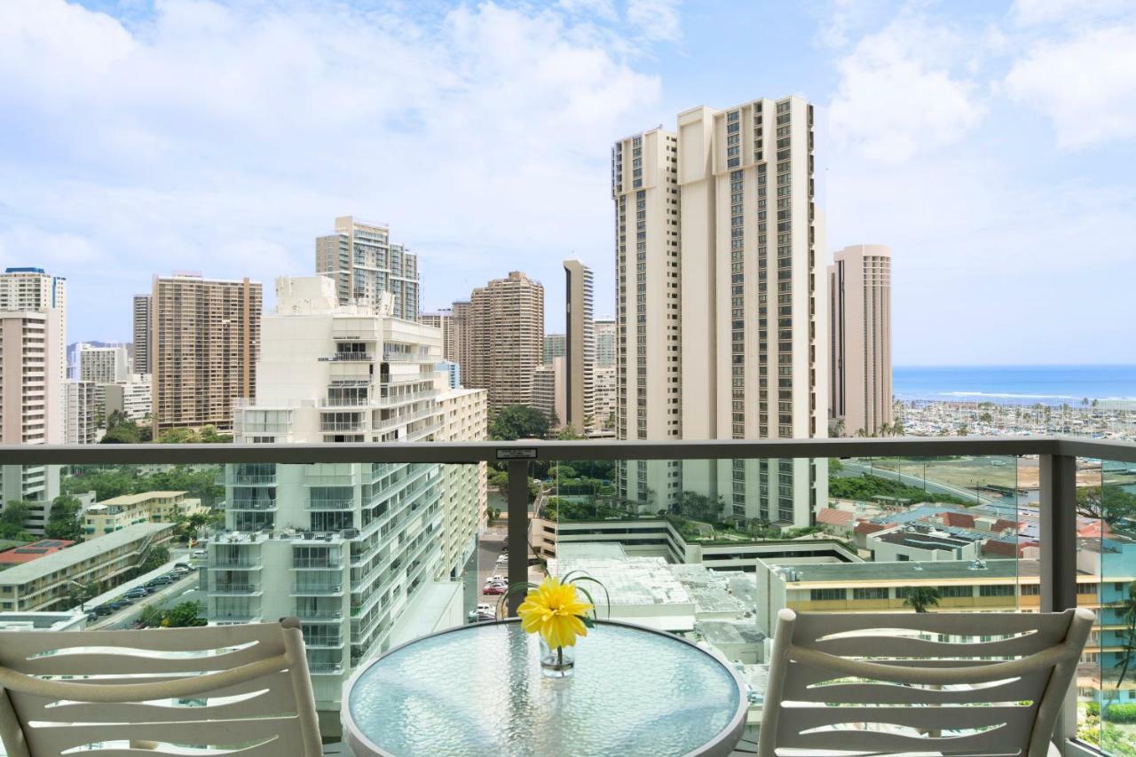 Studio At Ala Moana With Ocean Views Apartment Honolulu Bagian luar foto