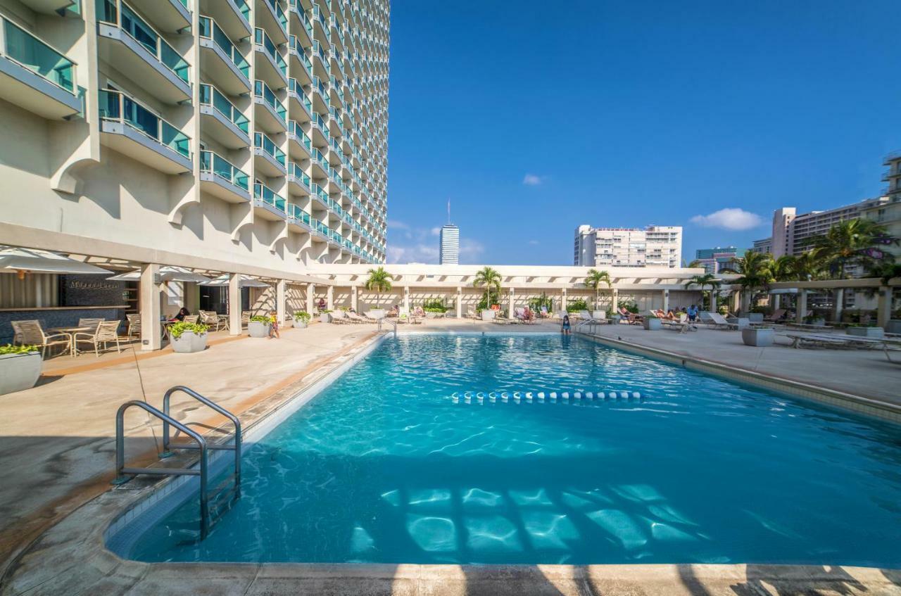 Studio At Ala Moana With Ocean Views Apartment Honolulu Bagian luar foto