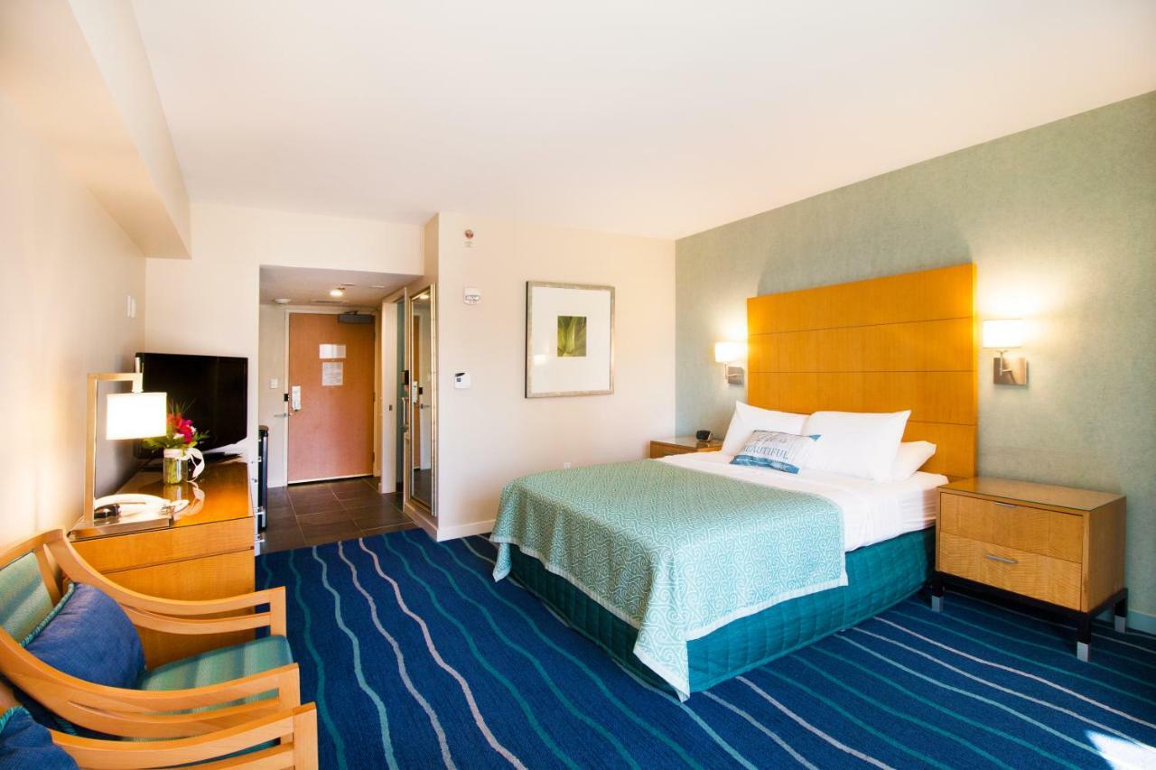 Studio At Ala Moana With Ocean Views Apartment Honolulu Bagian luar foto