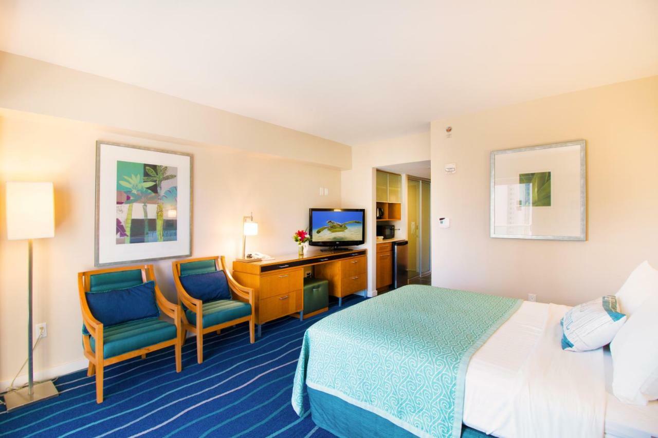 Studio At Ala Moana With Ocean Views Apartment Honolulu Bagian luar foto